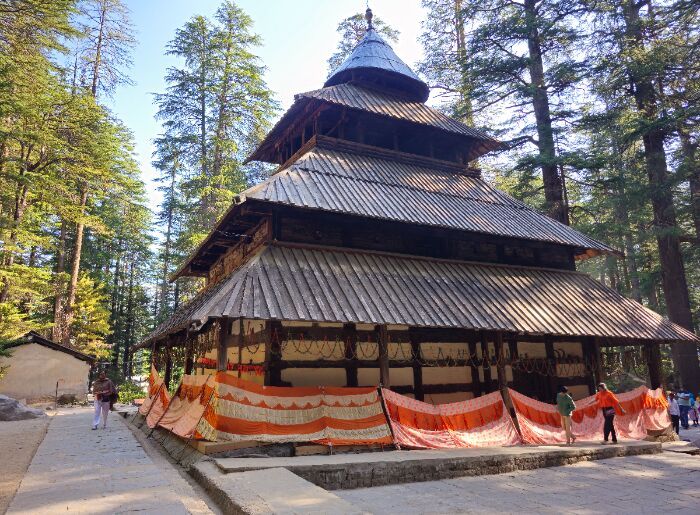 Yeh Jawaani Hai Deewani Filming Locations Revealed! 1 Hidimba Temple