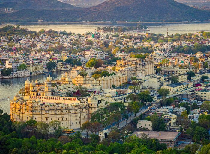 Yeh Jawaani Hai Deewani Filming Locations Revealed! 4 Udaipur city view